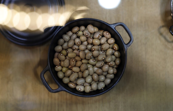 semillas de alubias en cazuela