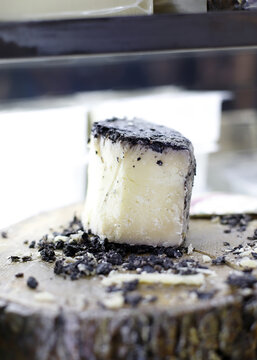 queso a&ntilde;ejo con leche cruda al tempranillo