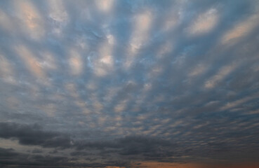 Naklejka premium sky image of clouds with ripple texture