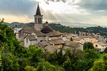 Fototapeta na wymiar Scenic panorama of Spoleto historic center with the bell tower of Spoleto Cathedral, Umbria, Italy