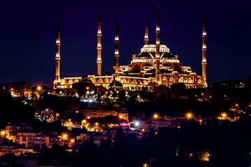 Fototapeta na wymiar Çamlıca mosque at night city. Istanbul Turkey 