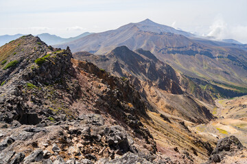 Fototapeta premium 秋の十勝岳登山 (日本 - 北海道 - 登山)