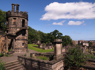 Alter Wachturm auf dem Calton Friedhof in Edinburgh