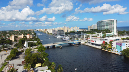 Pompano Beach East Atlantic Blvd © Robert