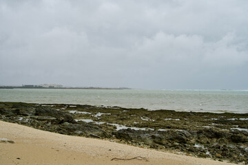 Beach and sea with bad wether.
The typhoon is coming. 