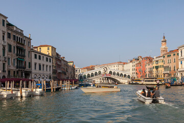 Fototapeta na wymiar Canal Grande, Rialtobrücke, Venedig