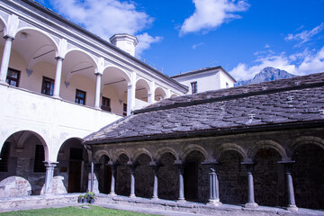 Obraz premium Cloister of the Church of Saint Ursus, Aosta, Aosta Valley, Italy