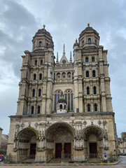 Fototapeta na wymiar Église Saint-Michel à Dijon, Bourgogne