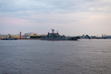 Fototapeta premium St. Petersburg, Russia - July 19, 2018: Russian Navy Ropucha-class landing ship 127 the 