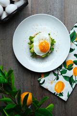 Fresh Avocado and Arugula Toasted Bagel