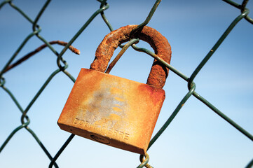 Padlock rusty by the passage of time