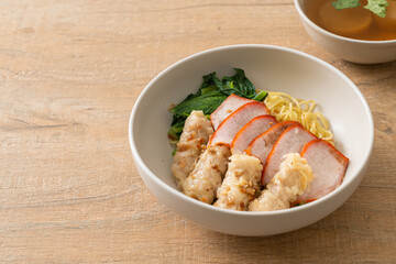 Barbecue Red Pork and Wonton Noodles with Soup