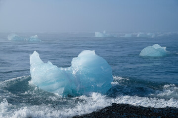 Jökulsarlon - am Diamond Beach 