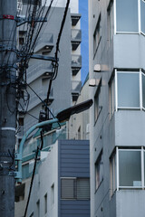 東京都赤坂2丁目の電柱と街灯