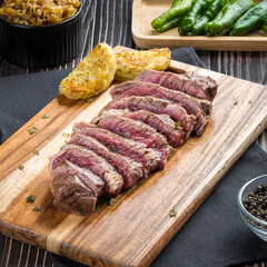 Minced beef fillet with potato and peppers