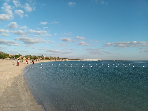 Bateen Public Beach