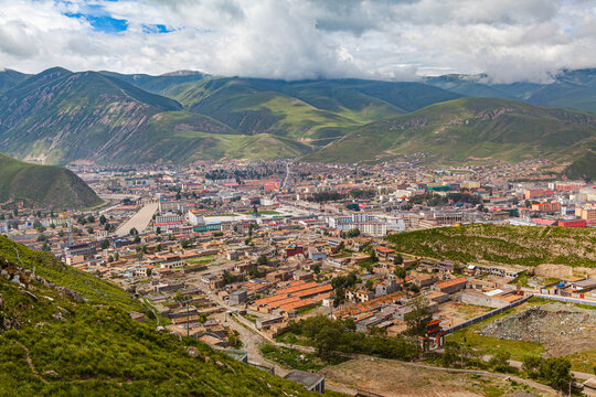 รูปภาพYushu เลือกดูภาพถ่ายสต็อก เวกเตอร์ และวิดีโอ283 Adobe Stock