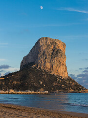 Fototapeta na wymiar plage de Calpe (Espagne) et son rocher