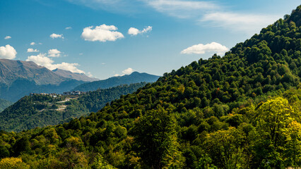 Fototapeta na wymiar panorama of the mountain peaks of krasnaya polyana