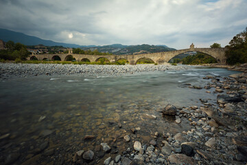 Obraz premium Ponte gobbo di Bobbio