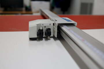 Cutting plotter for paper, cardboard and corrugation in the process of cutting packaging, bundles.