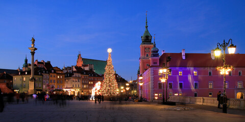 Old Town of Warsaw at night, winter, Poland - obrazy, fototapety, plakaty