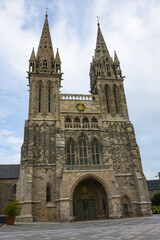 Fototapeta na wymiar View on the cathedral Saint Paul Aurelien in the city of Saint Pol of Leon