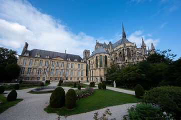 Obraz premium View from back side on gothic Roman Catholic cathedral church Notre-Dame in central part of old French city Reims, France
