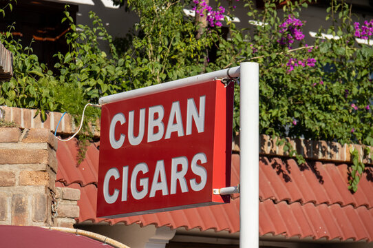 Cuban Cigars Sign