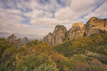 Fototapeta na wymiar Beautiful autumn landscape of rock formations in Meteora, Greece