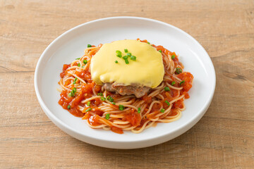 Spaghetti Tomato Sauce with Hamburg and Cheese