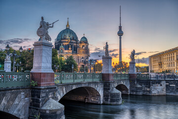 The Cathedral, the TV Tower and the Schlossbruecke in Berlin at dawn © elxeneize