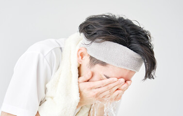 男性　洗顔