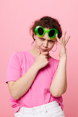 beautiful woman with green glasses decoration gesture with his hands Lifestyle