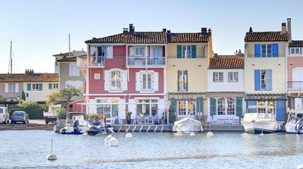 Port-grimaud dans le golfe de Saint-Tropez sur la côte d'azur en France