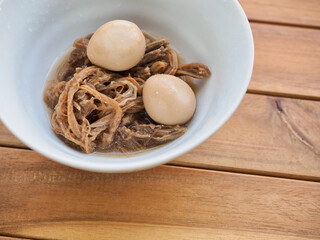 한국음식 소고기와 메추리 알 간장조림, 장조림