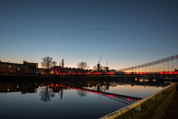 Obraz premium Evening view over River Clyde in Glasgow