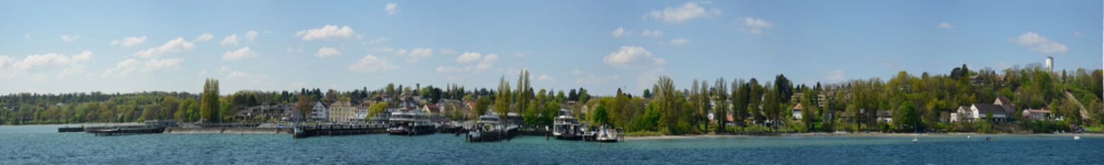 Fototapeta na wymiar Panorama Fähranleger in Konstanz am Bodensee