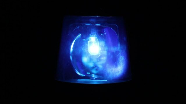 Blue flashing warning light / siren - Emergency services, Ambulance, Paramedic, Police rotating Beacon