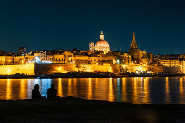 Fototapeta premium Night city skyline of Valletta, Malta 