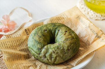 抹茶味のベーグル