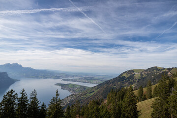 Obraz premium Aussicht über den Vierwaldstättersee