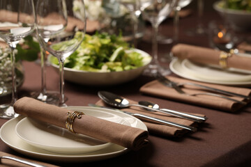 Obraz na płótnie Canvas Stylish elegant table setting for festive dinner in restaurant