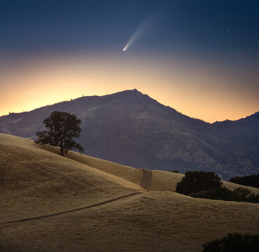Comet NEOWISE over Mount Diablo, California, USA