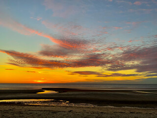 Fototapeta na wymiar Sunset over the Flats on Cape Cod Bay