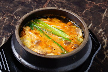 旨辛スープ　韓国料理