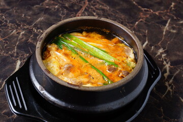 旨辛スープ　韓国料理