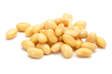 Fototapeta premium soybean isolated on white background