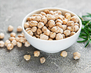 Uncooked dried chickpeas