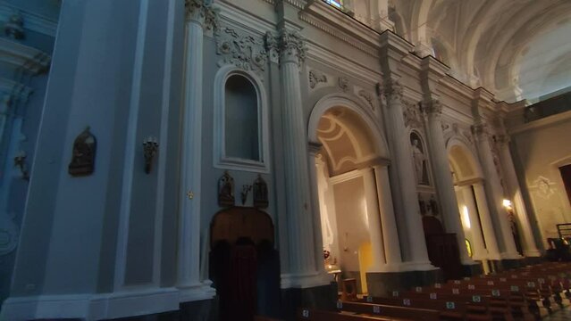 Napoli - Panoramica interna della Chiesa di Santa Maria della Fede